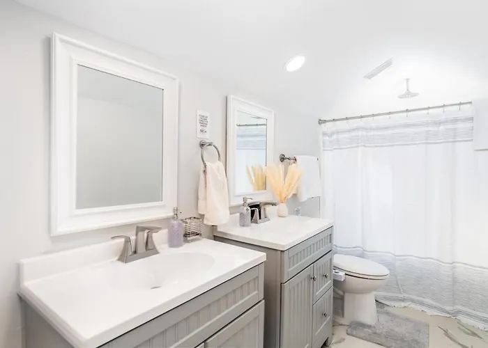 Ardmore Neighborhood Gem - Pet And Kid Friendly